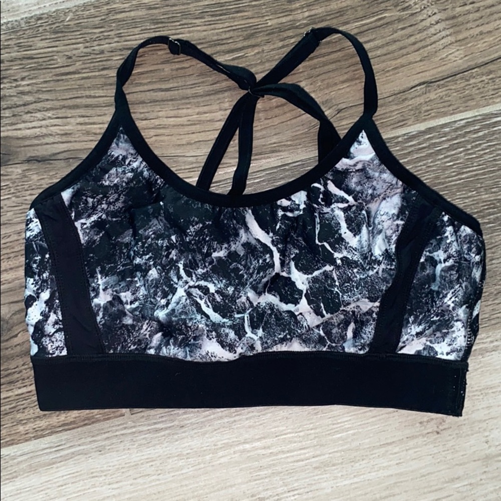 Black and white Kyodan Sports Bra sz L